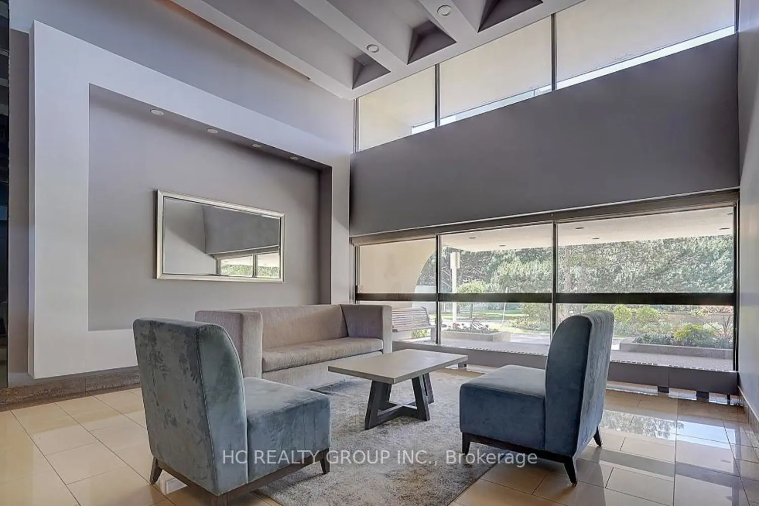 350 Seneca Hill Drive 1611 photo 4