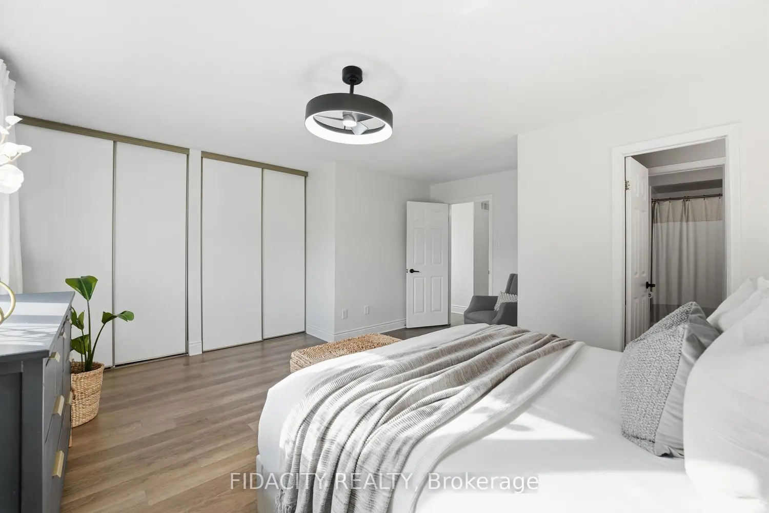 Additional image 9 of 80 Robarts Crescent
