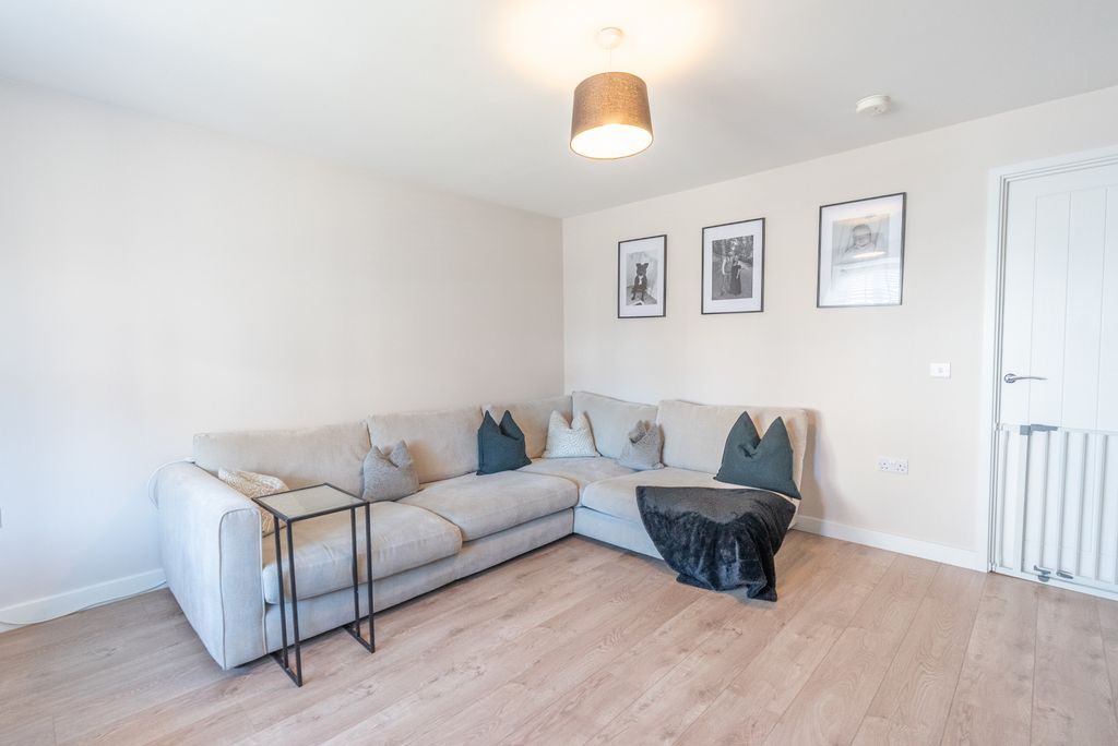 Additional image 7 of 3 bed semi-detached house for saleBaird Drive, Shotts ML7