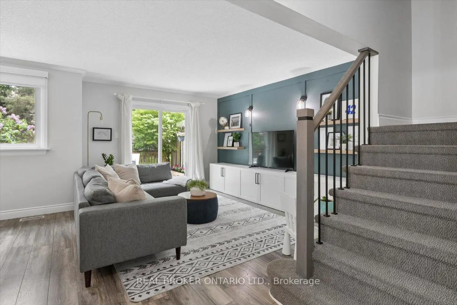 Additional image 4 of 180 Highland Crescent 10