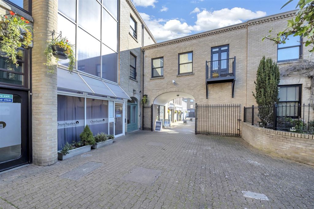 Additional image 16 of 2 bed flat for saleHatter Street, Bury St. Edmunds IP33