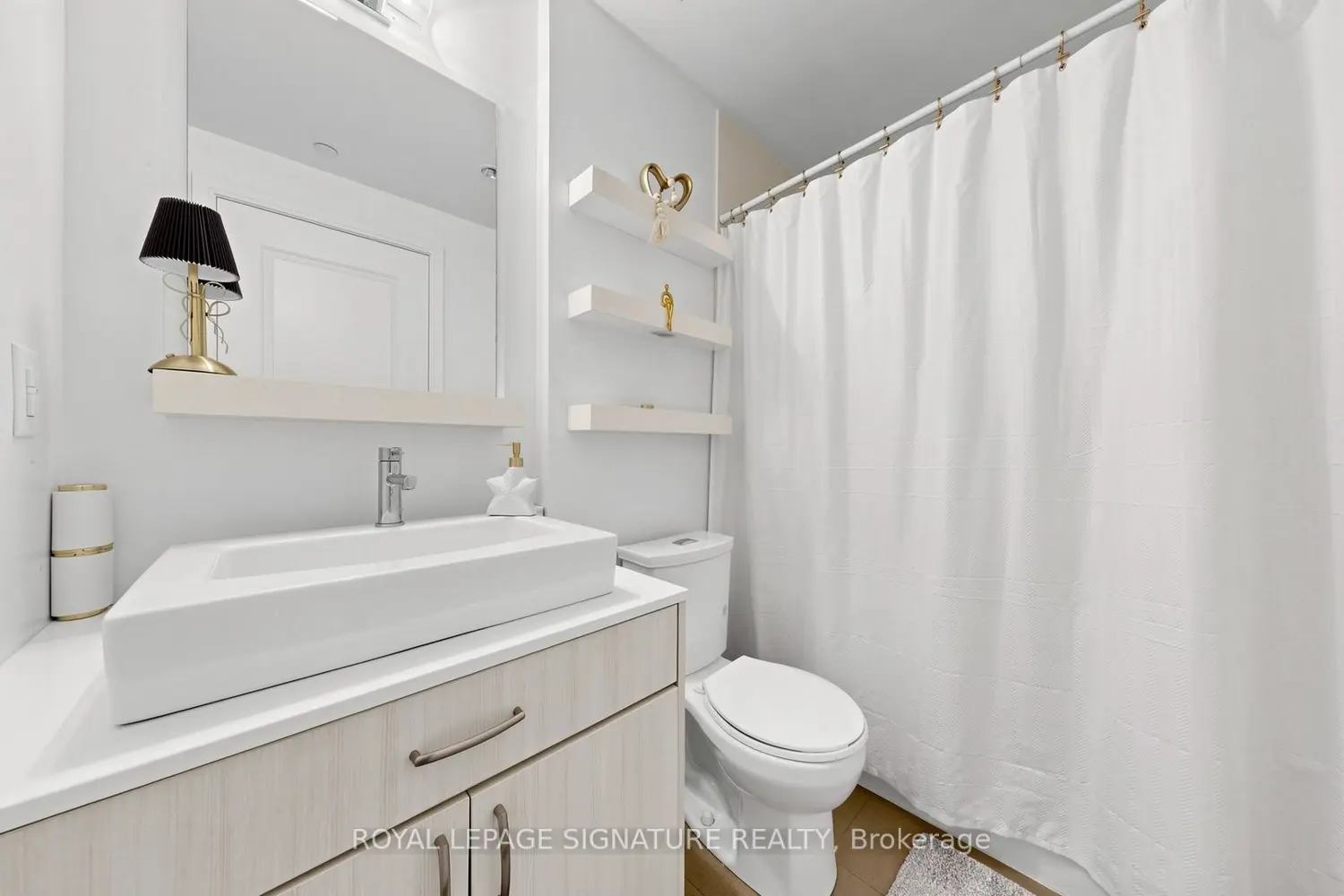 Additional image 10 of 9201 Yonge Street 802