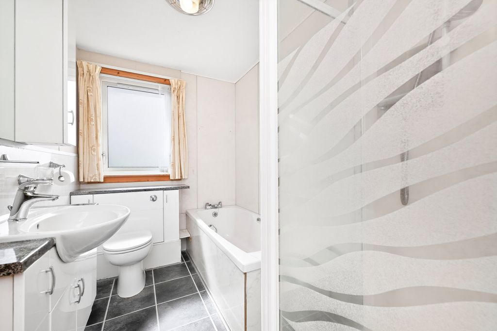 Additional image 17 of 3 bed bungalow for sale9 Roebrek, Brae, Shetland ZE2