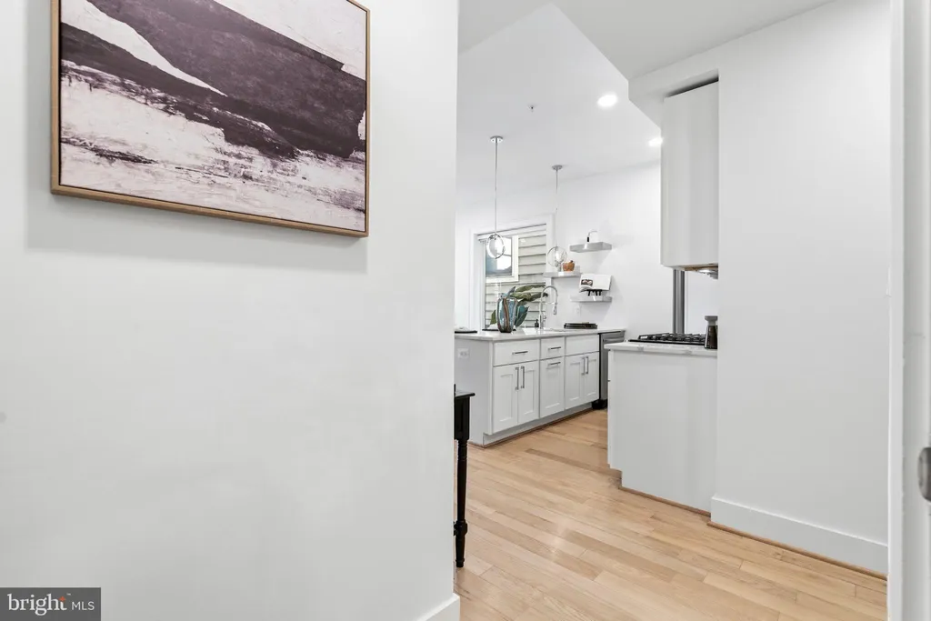 Additional image 3 of 836 Varnum Street NW Unit 201, Washington, DC 20011