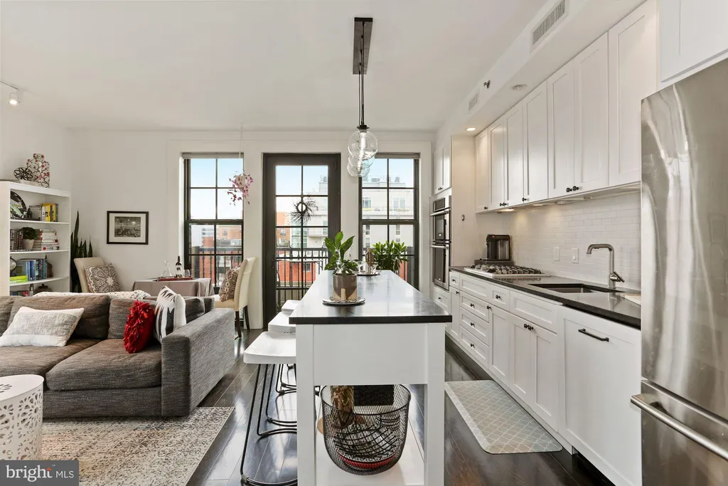Additional image 8 of 1011 M Street NW Unit 703, Washington, DC 20001