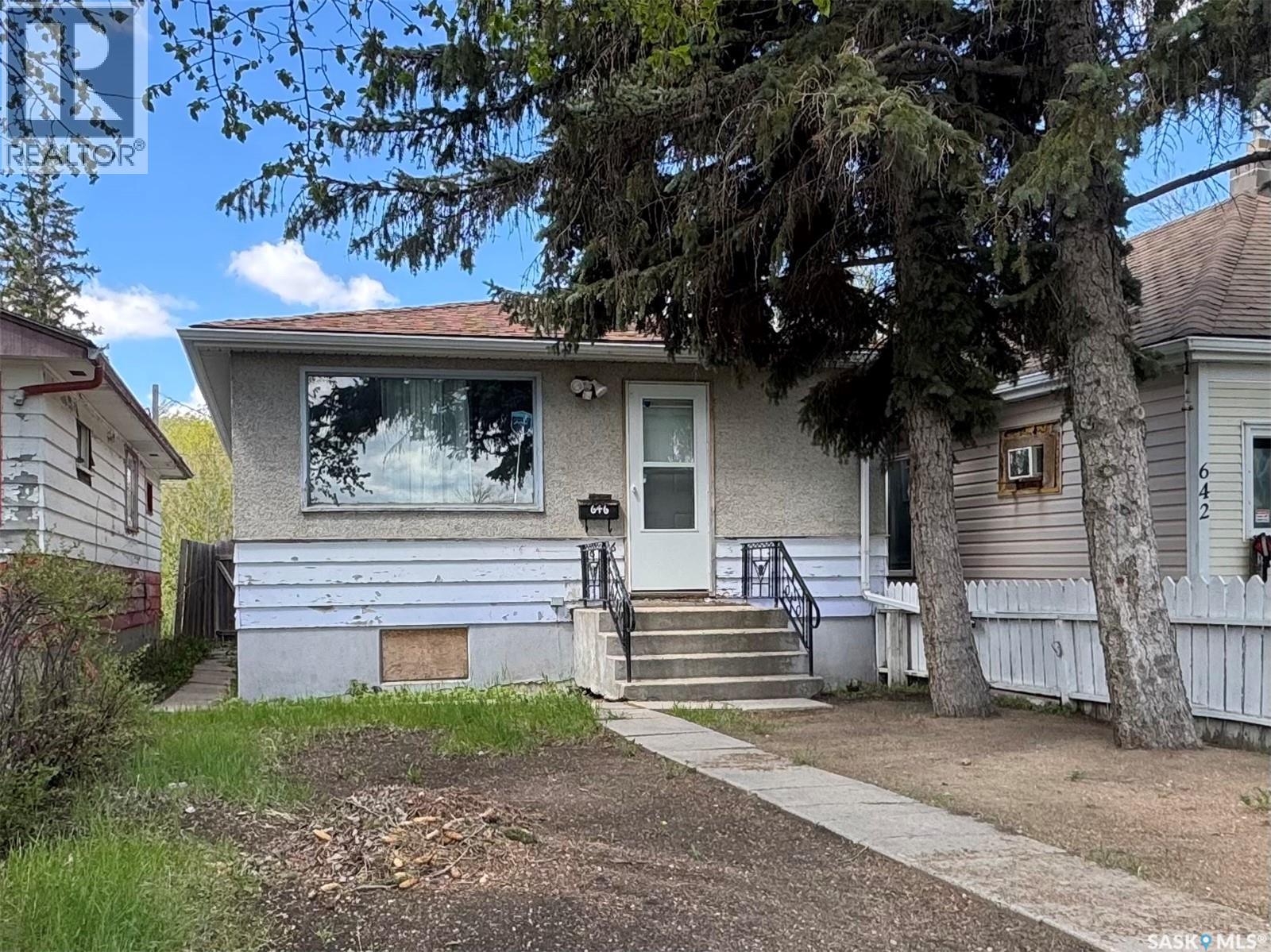 646 Retallack STREET