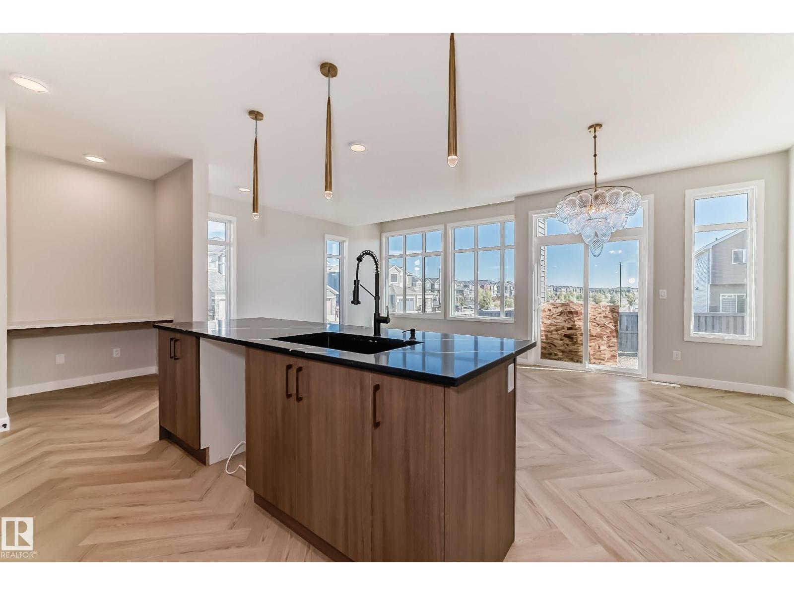 Additional image 6 of 20612 43 Avenue NW, Edmonton, AB, T6M3E3
