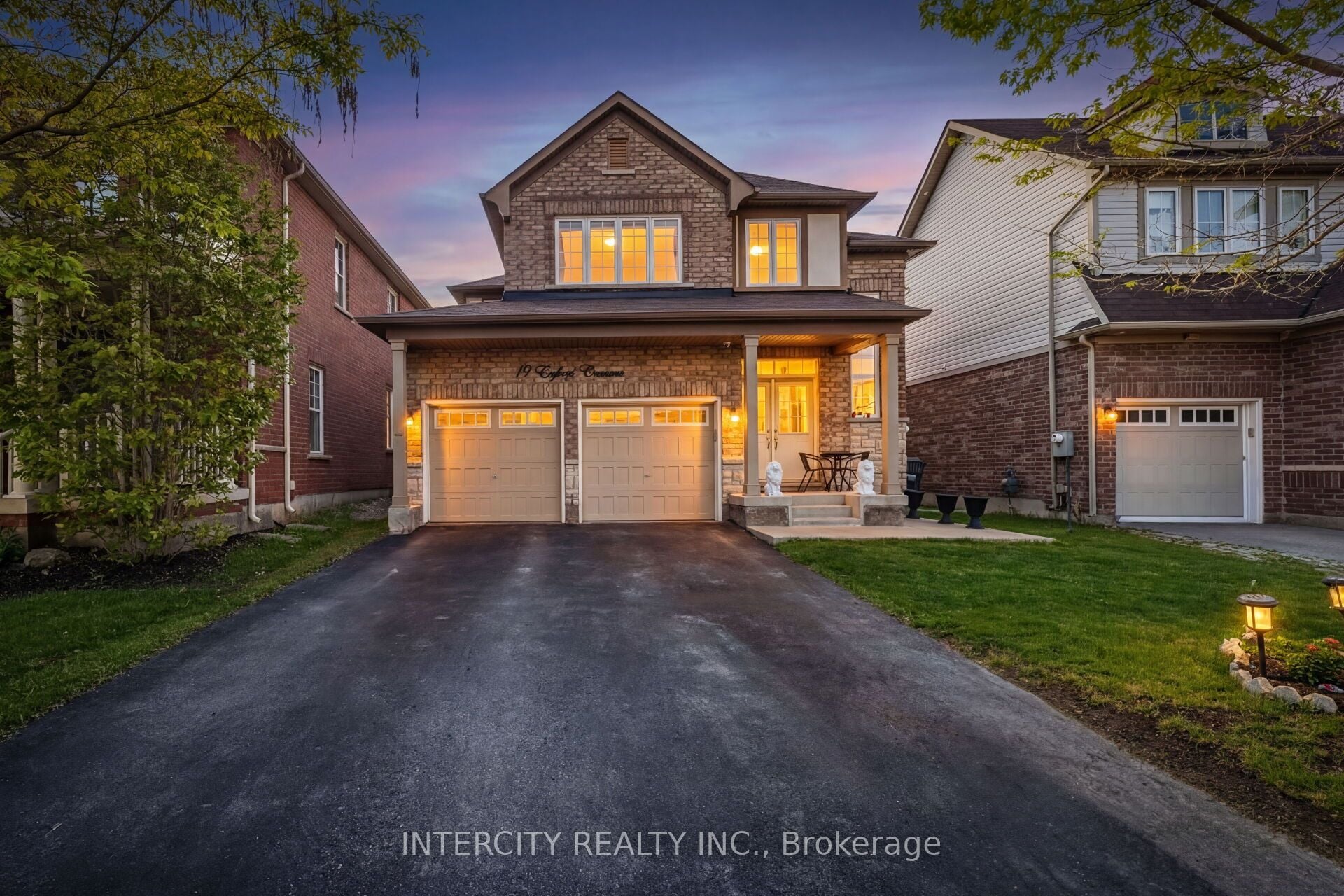 19 Enford Crescent, Brampton, ON, L7A 4C8