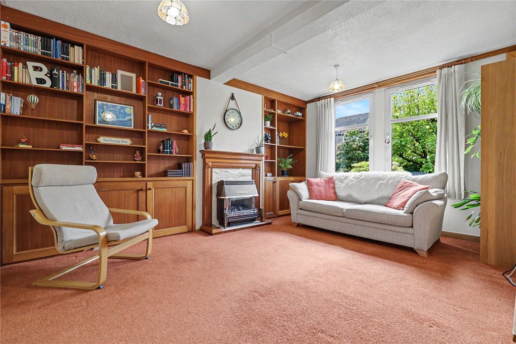 Additional image 3 of 2 bed flat for saleShiphaugh Place, Stirling, Stirlingshire FK8