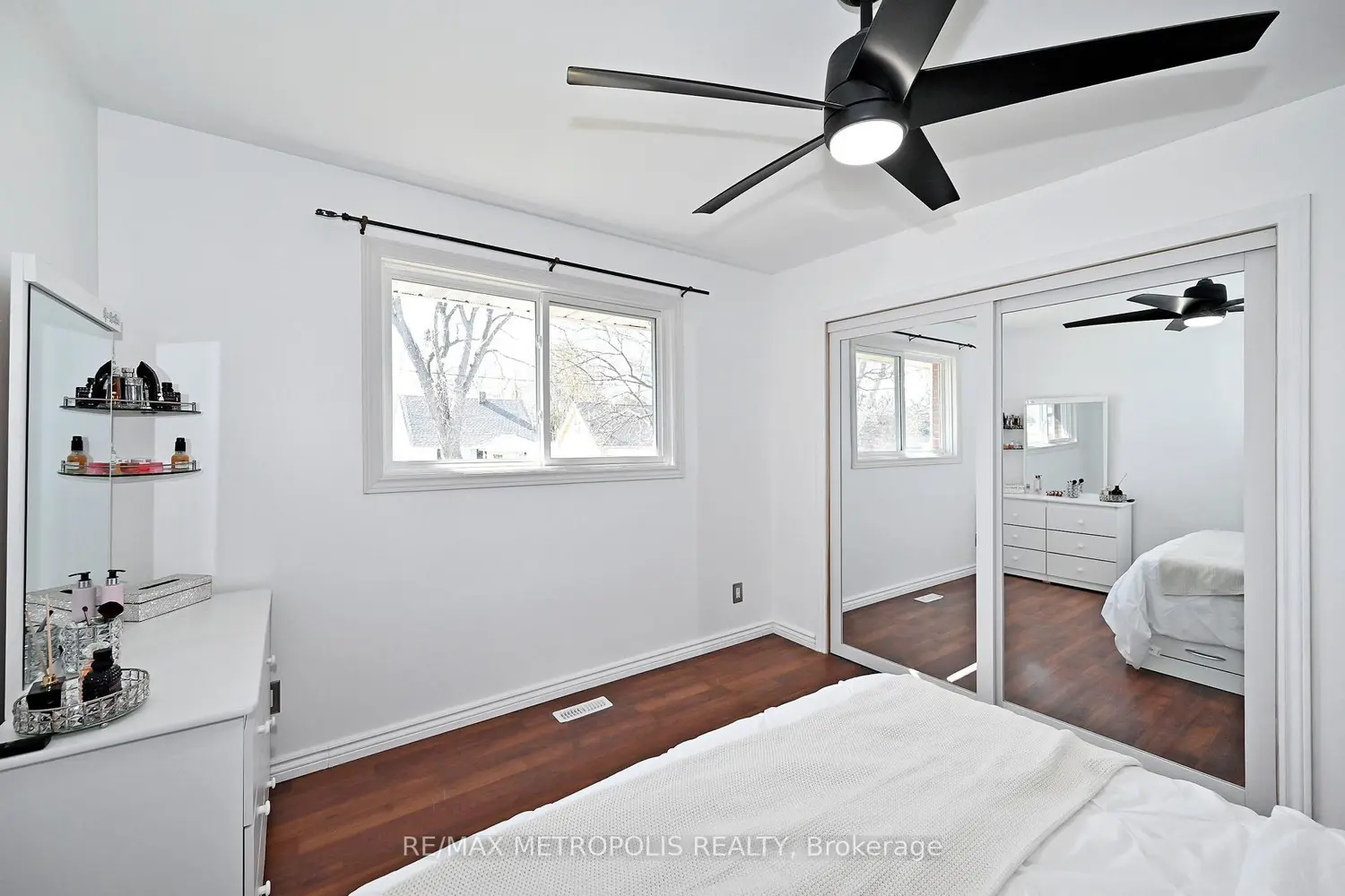 Additional image 10 of 811 Dolph Street