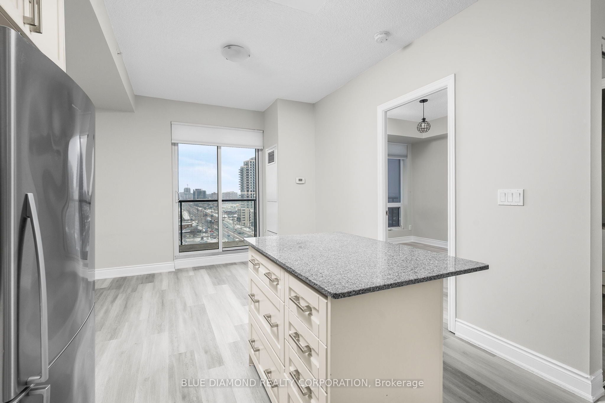 Additional image 5 of 1503-9090 Yonge Street, Richmond Hill, ON, L4C 6Z9