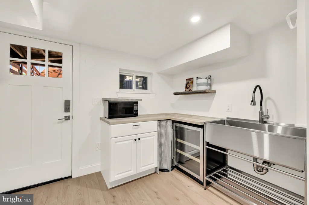 Additional image 37 of 908 Girard Street NE, Washington, DC 20017