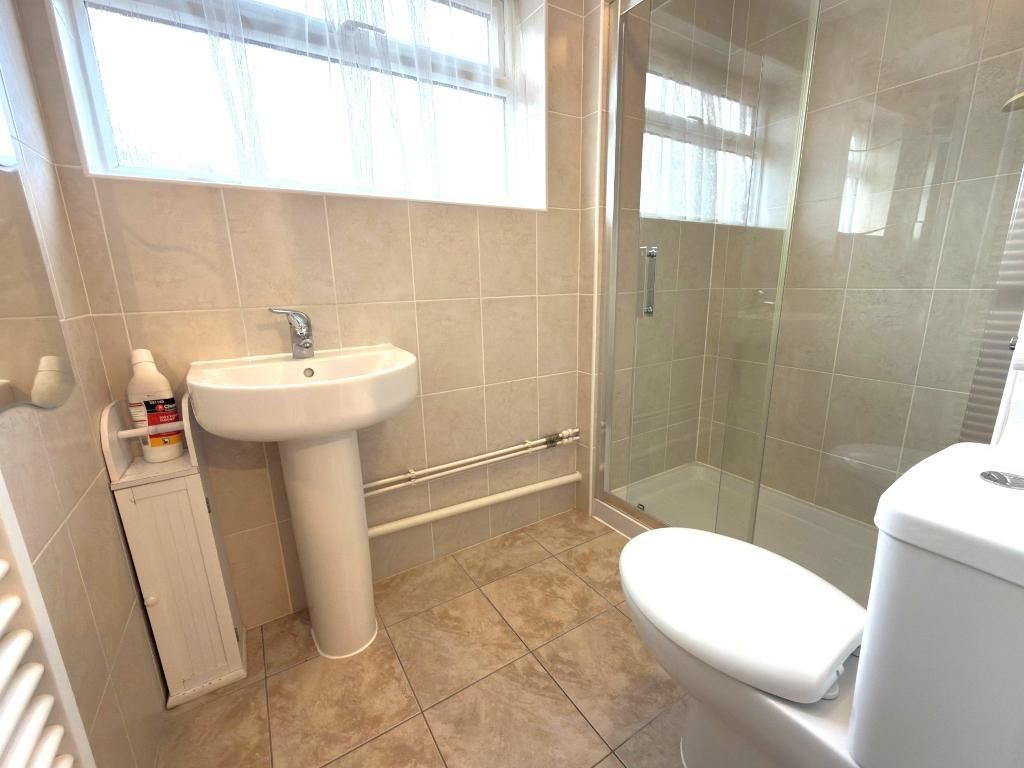 Additional image 8 of 4 bed detached house for saleBroughton Ave, Icknield Catchment, Luton, Bedfordshire LU3