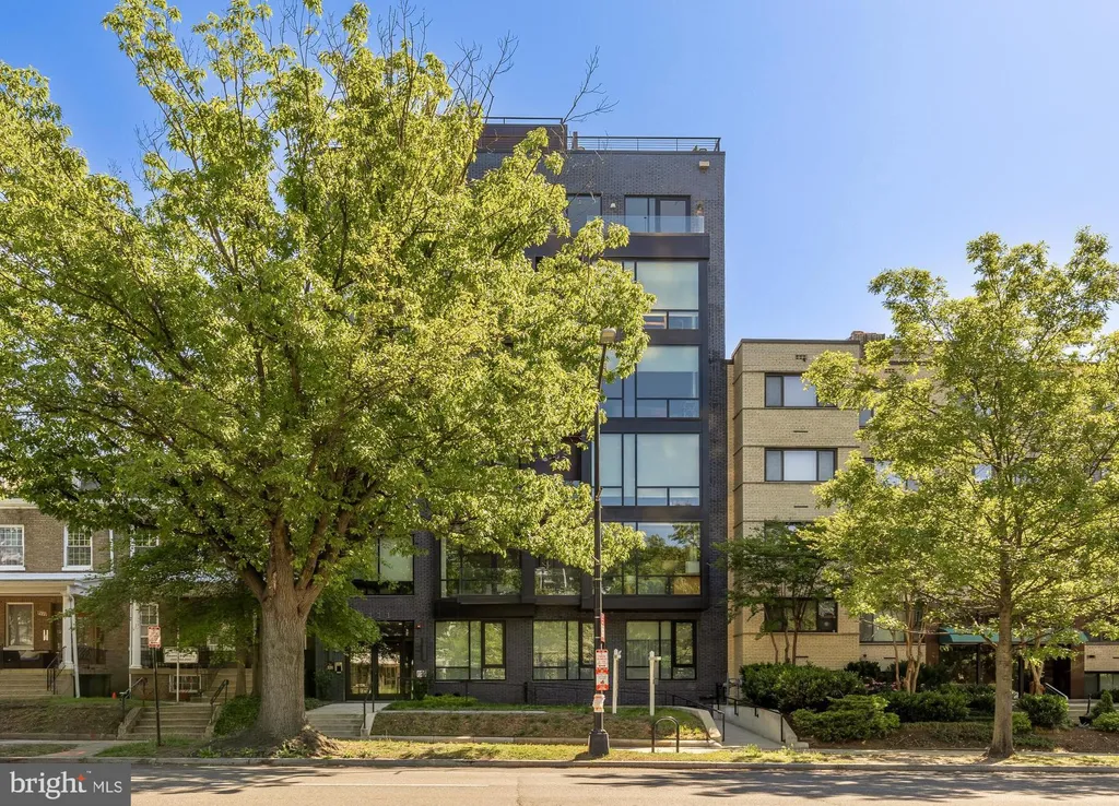 4111 Connecticut Avenue NW Unit 302, Washington, DC 20008