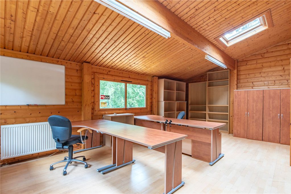 Additional image 27 of 5 bed detached house for saleSnelsmore Common, Newbury, Berkshire RG14