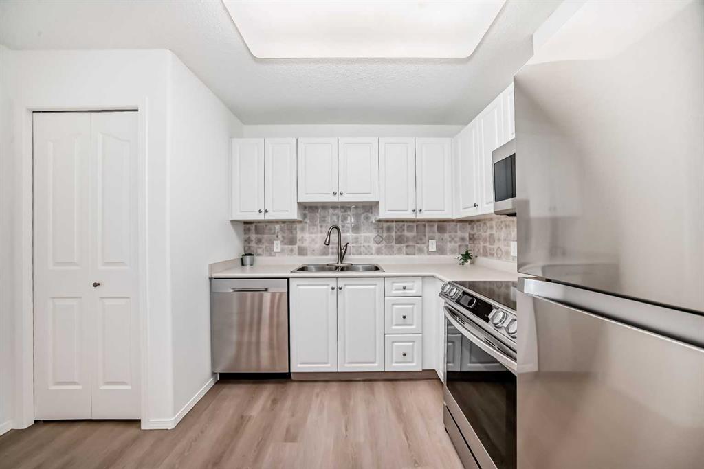 Additional image 3 of 412-5000 Somervale Court SW, Calgary, AB, T2Y 4M1