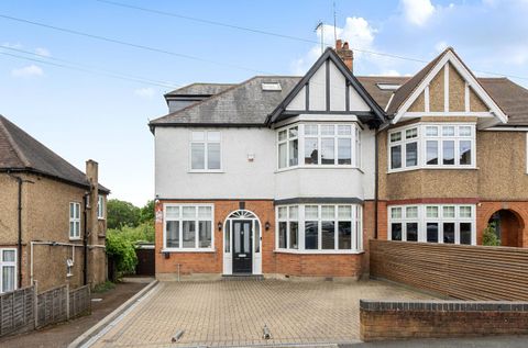 Northumberland Road, New Barnet EN5