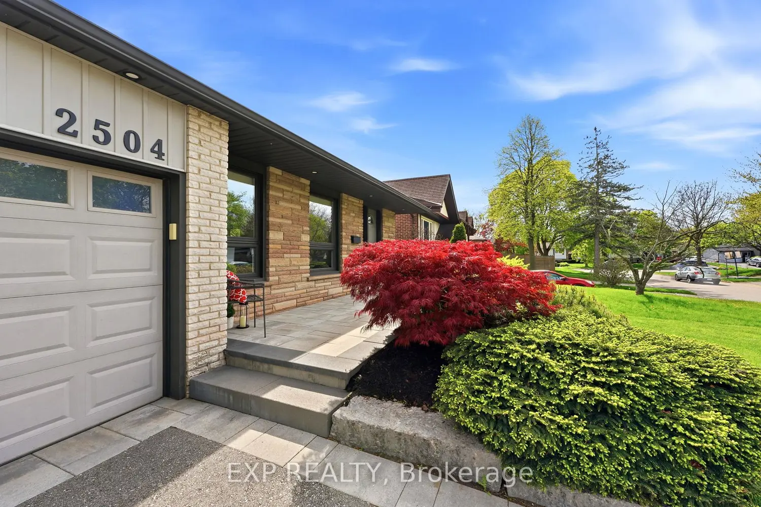 Additional image 4 of 2504 Yarmouth Crescent