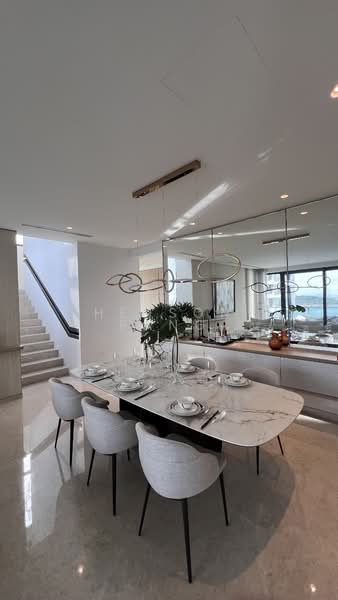 17 Cove Way