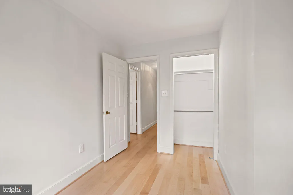 3231 Sutton Place NW Unit D, Washington, DC 20016