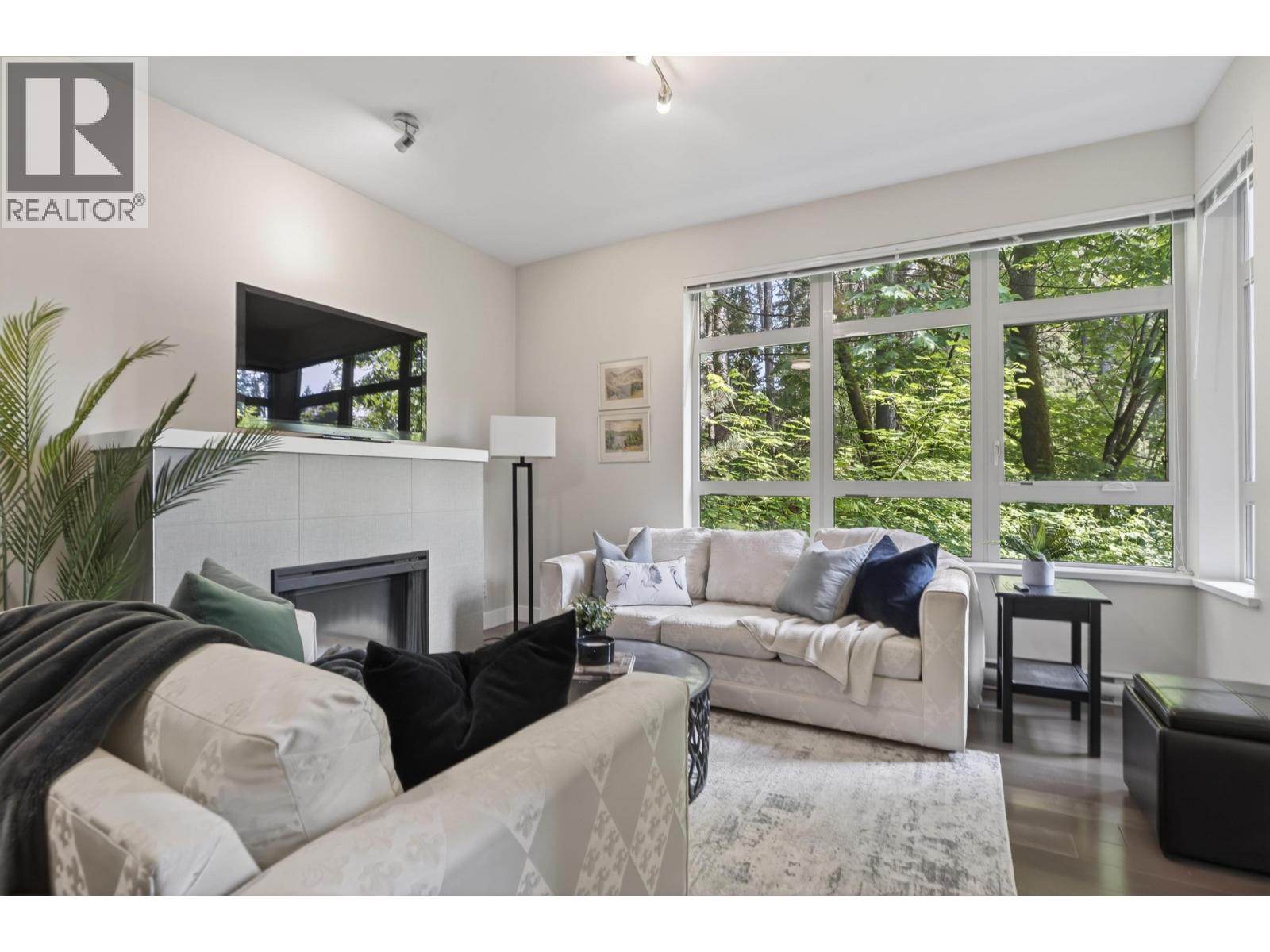 202 3294 MT SEYMOUR PARKWAY