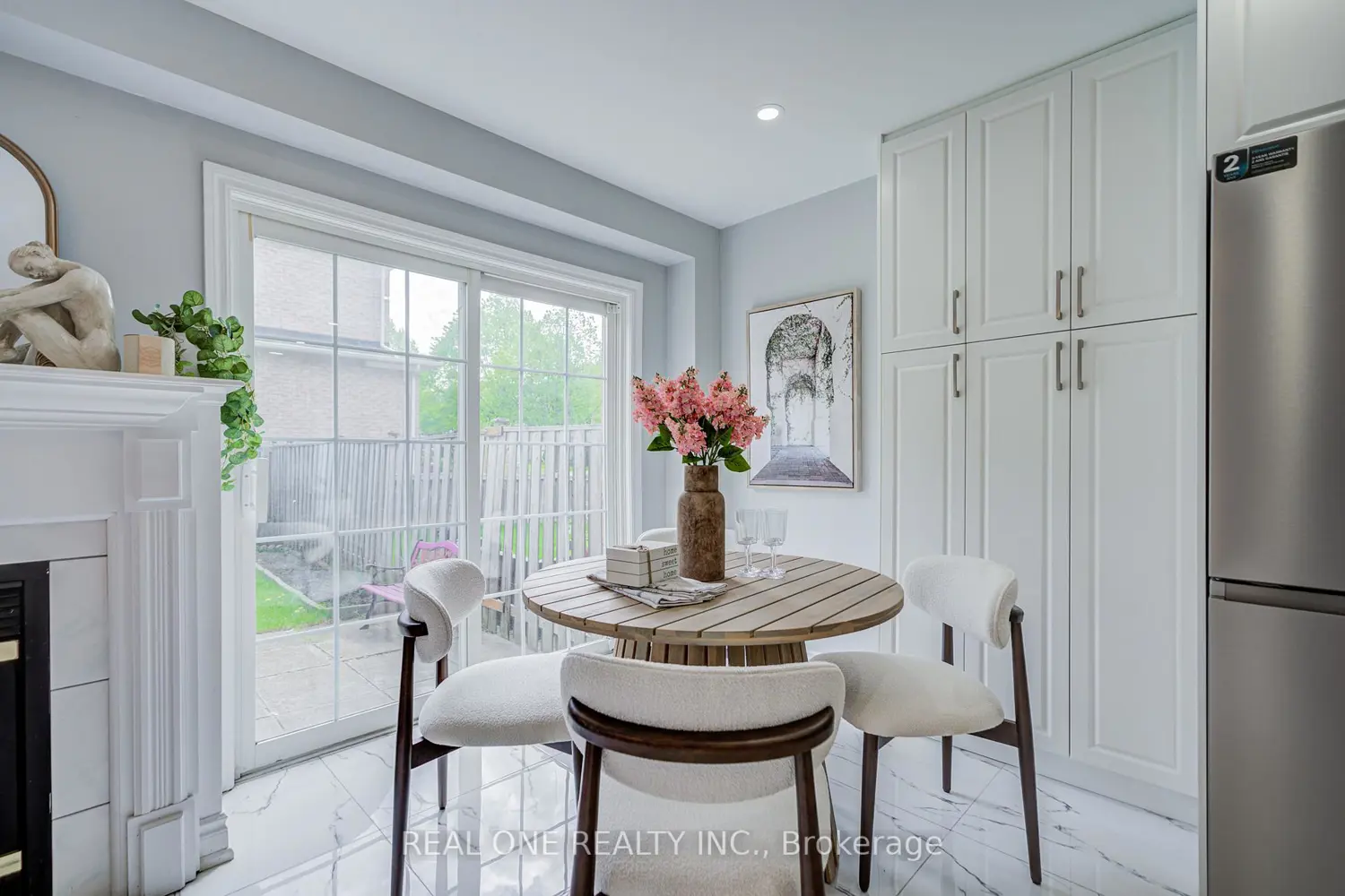 Additional image 6 of 111 Viscount Drive