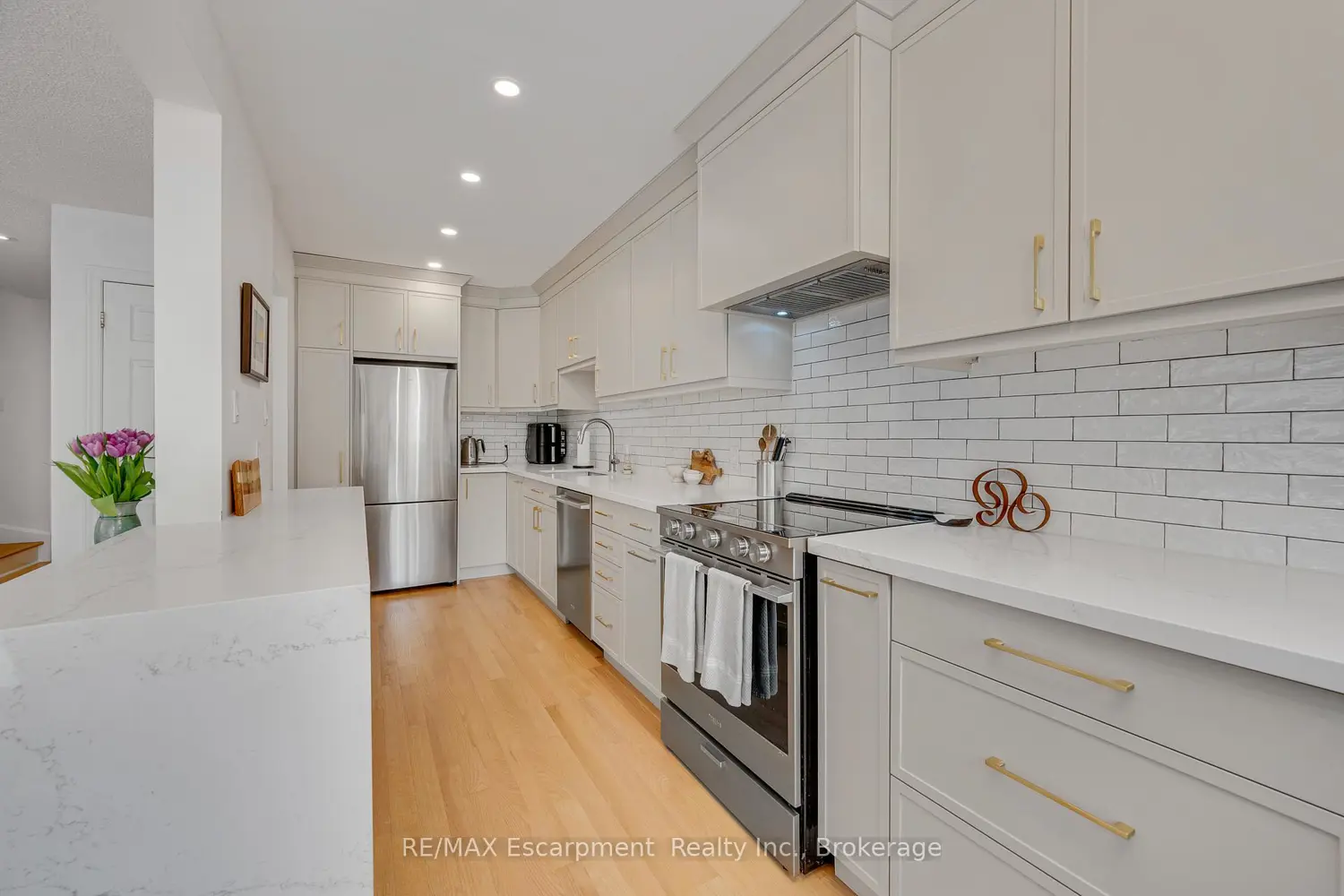 Additional image 6 of 2411 Sovereign Street 6