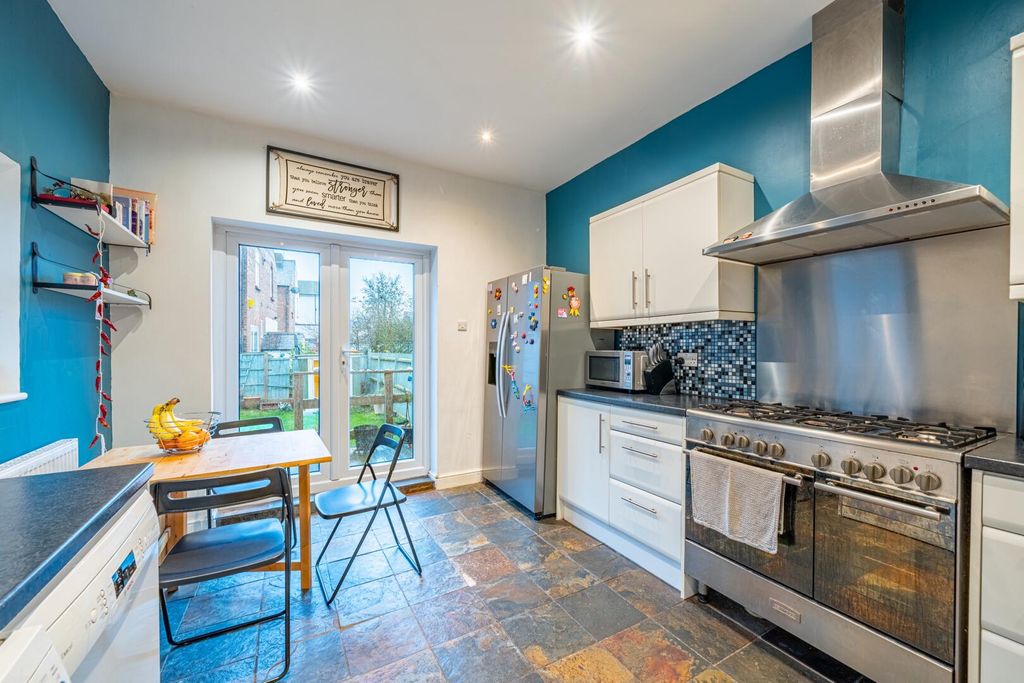 Additional image 5 of 4 bed semi-detached house for saleHardwick Grove, West Bridgford NG2