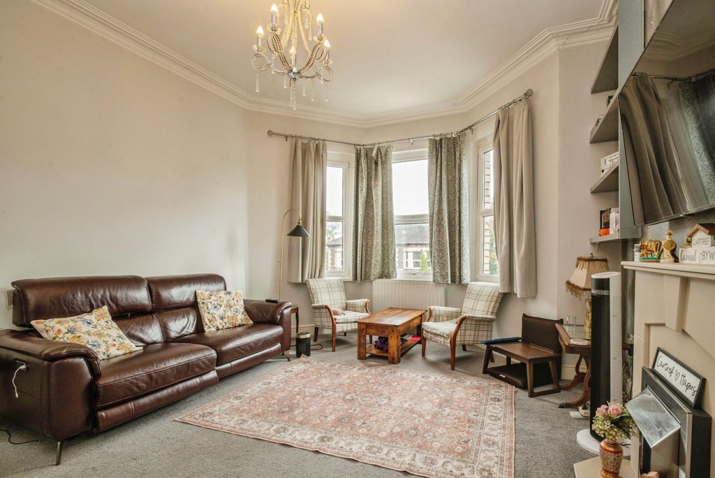 Additional image 3 of 3 bed flat for saleCaerau Road, Newport NP20