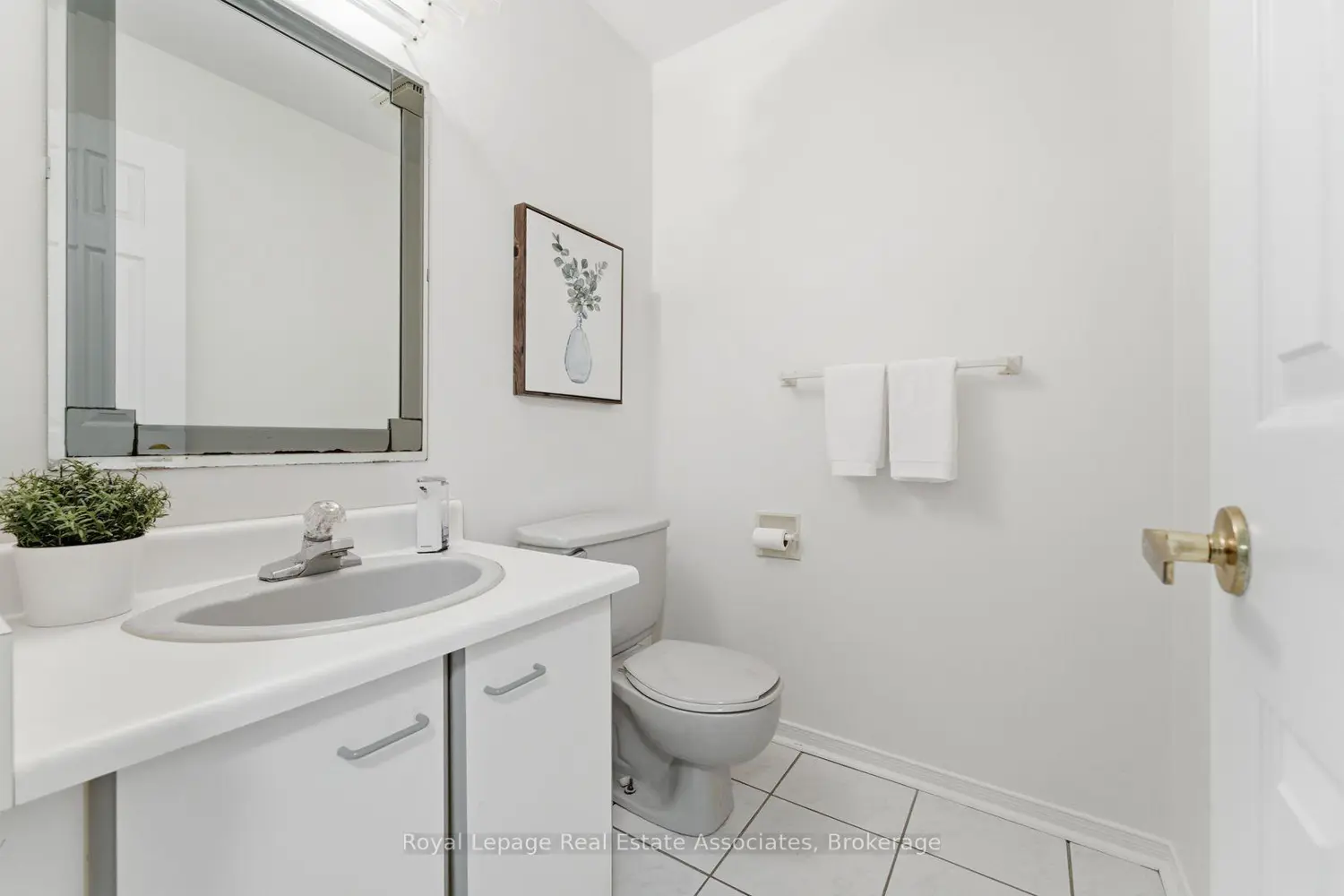 Additional image 16 of 5211 Micmac Crescent