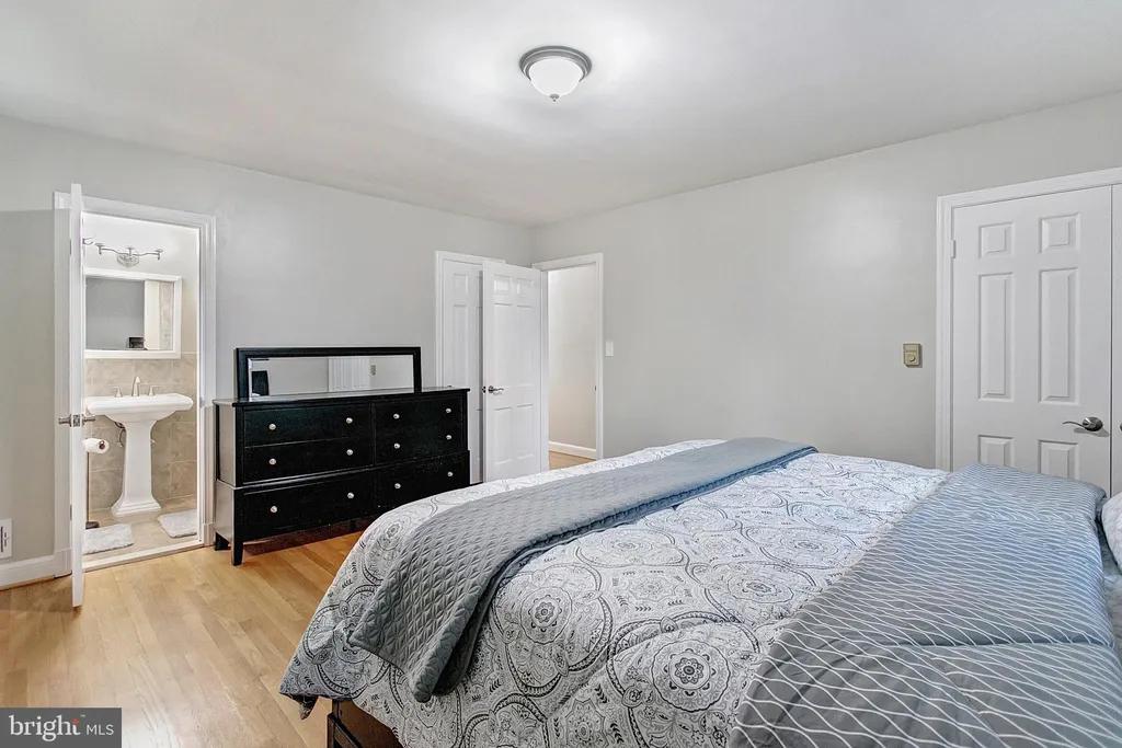 Additional image 13 of 2108 48th Street NW, Washington, DC 20007