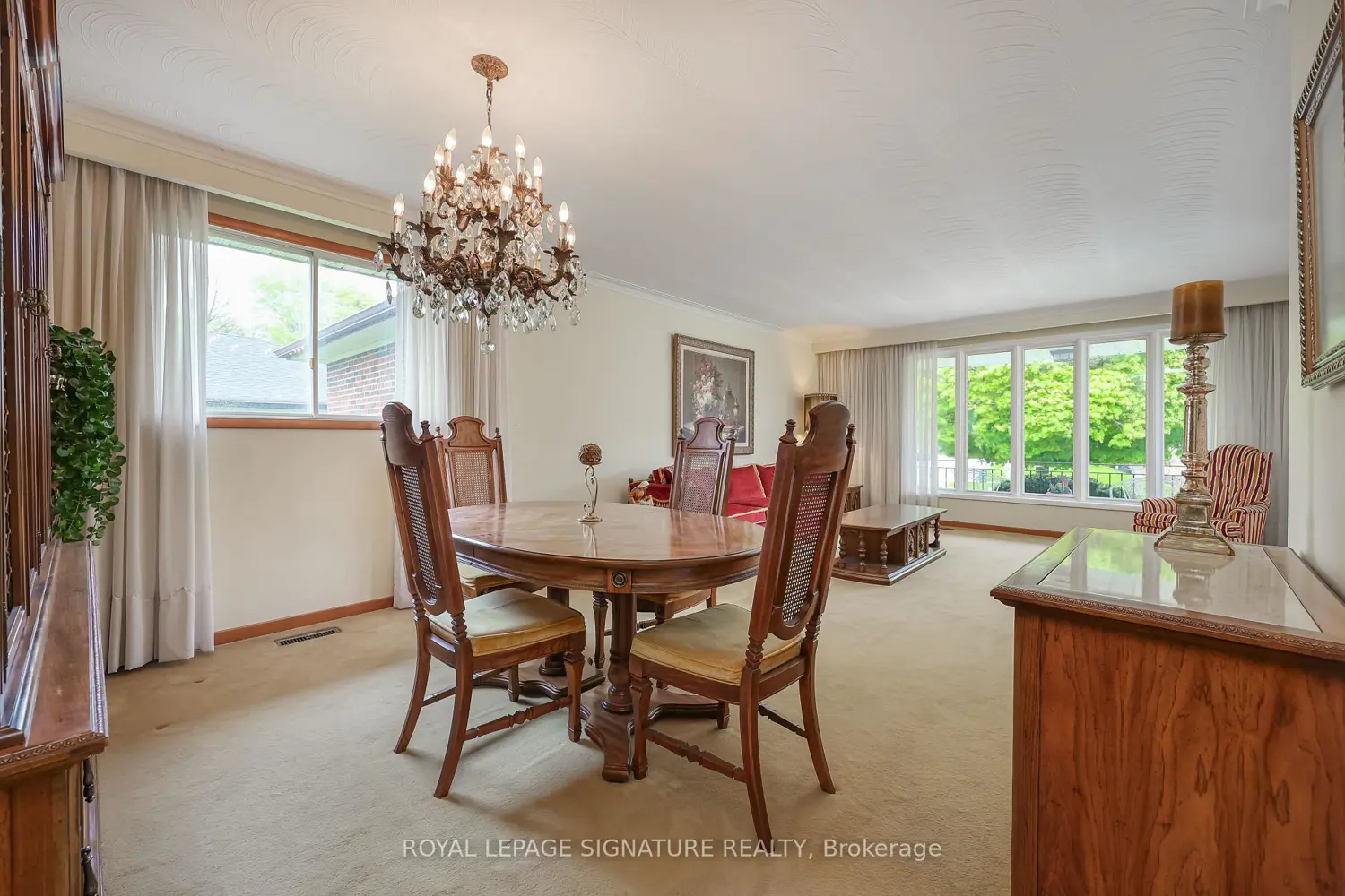 14 Logstone Crescent photo 4