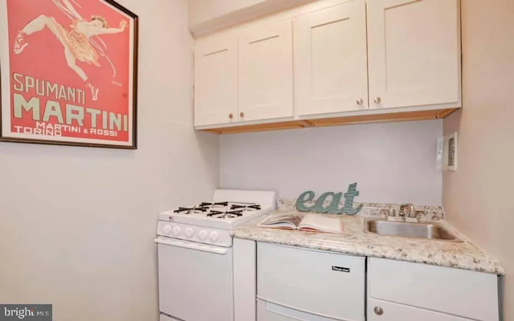 Additional image 14 of 1727 Massachusetts Avenue NW Unit 405, Washington, DC 20036
