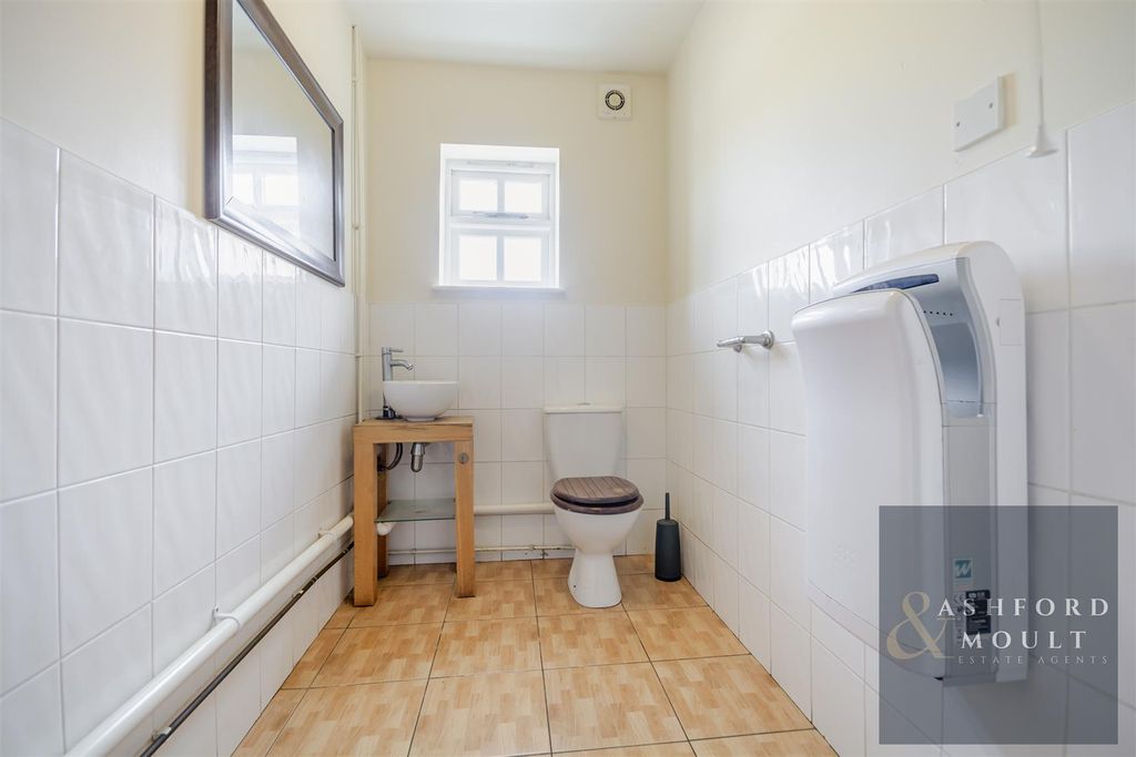 Additional image 29 of 4 bed flat for saleMain Street, Calverton, Nottingham NG14