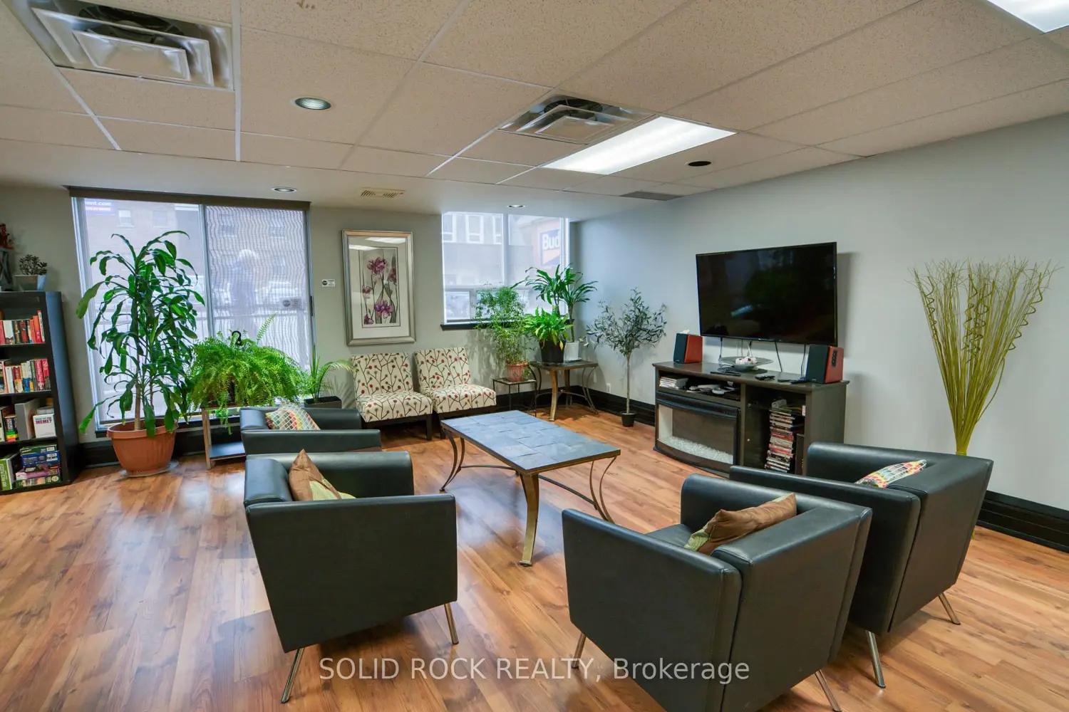 Additional image 15 of 429 Somerset Street 209