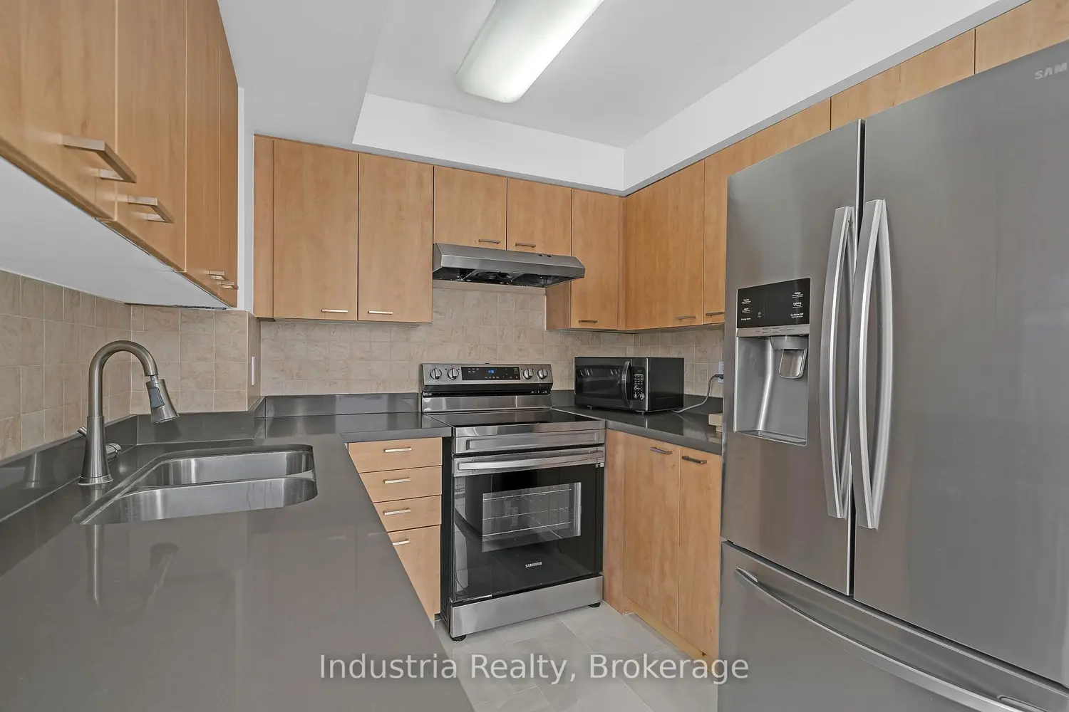 Additional image 5 of 330 Red Maple Road 1204