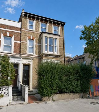 Darville Road, London N16, Studio to rent