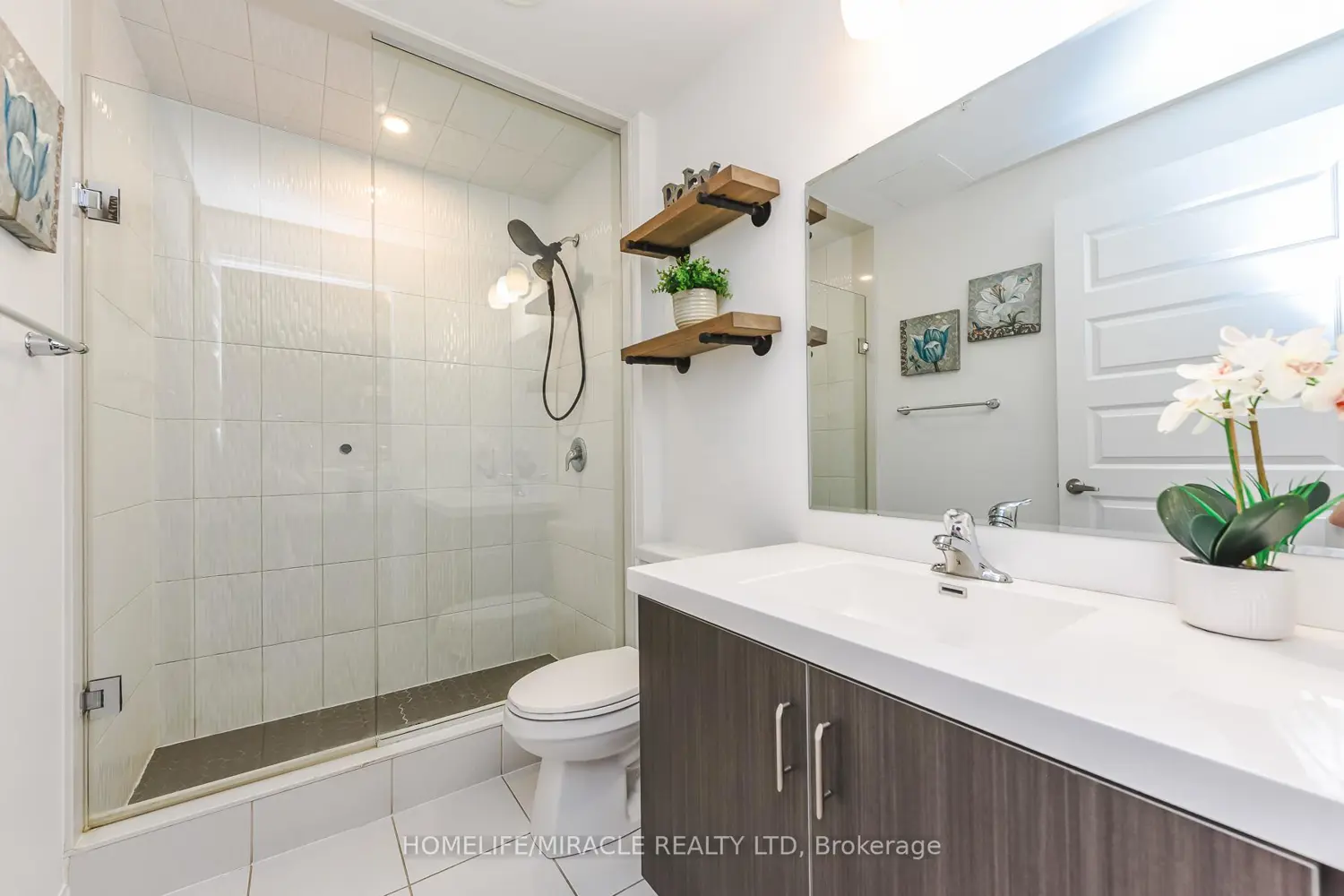 Additional image 4 of 1105 Leger Way 421