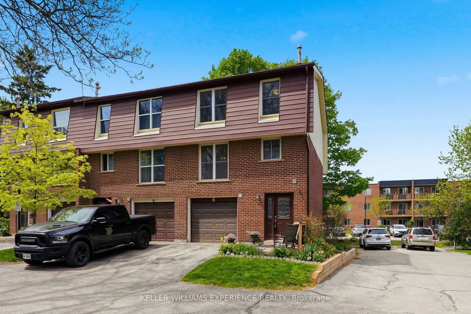 246 Tupper Boulevard 8