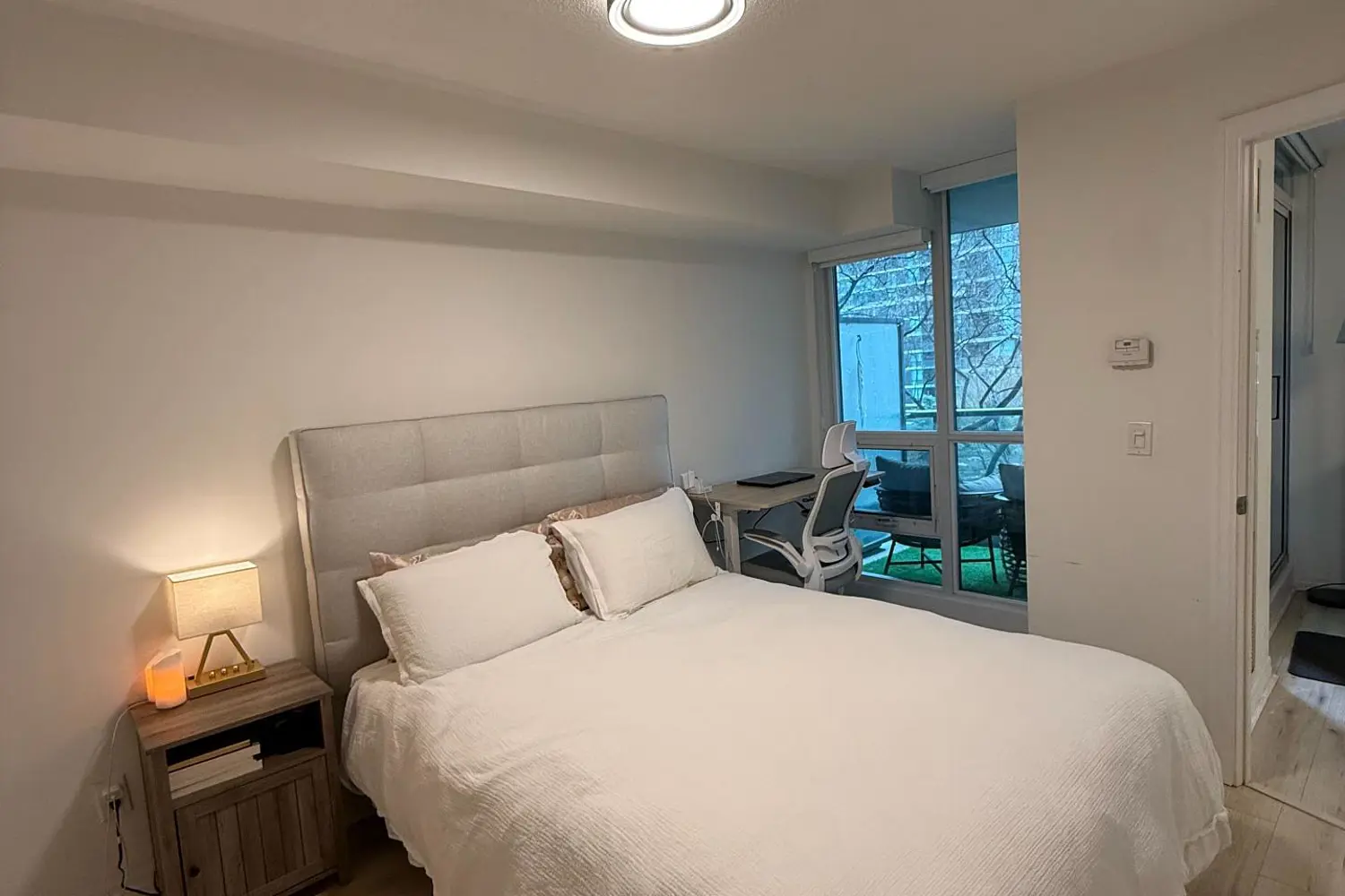 16 Yonge Street 601 photo 5