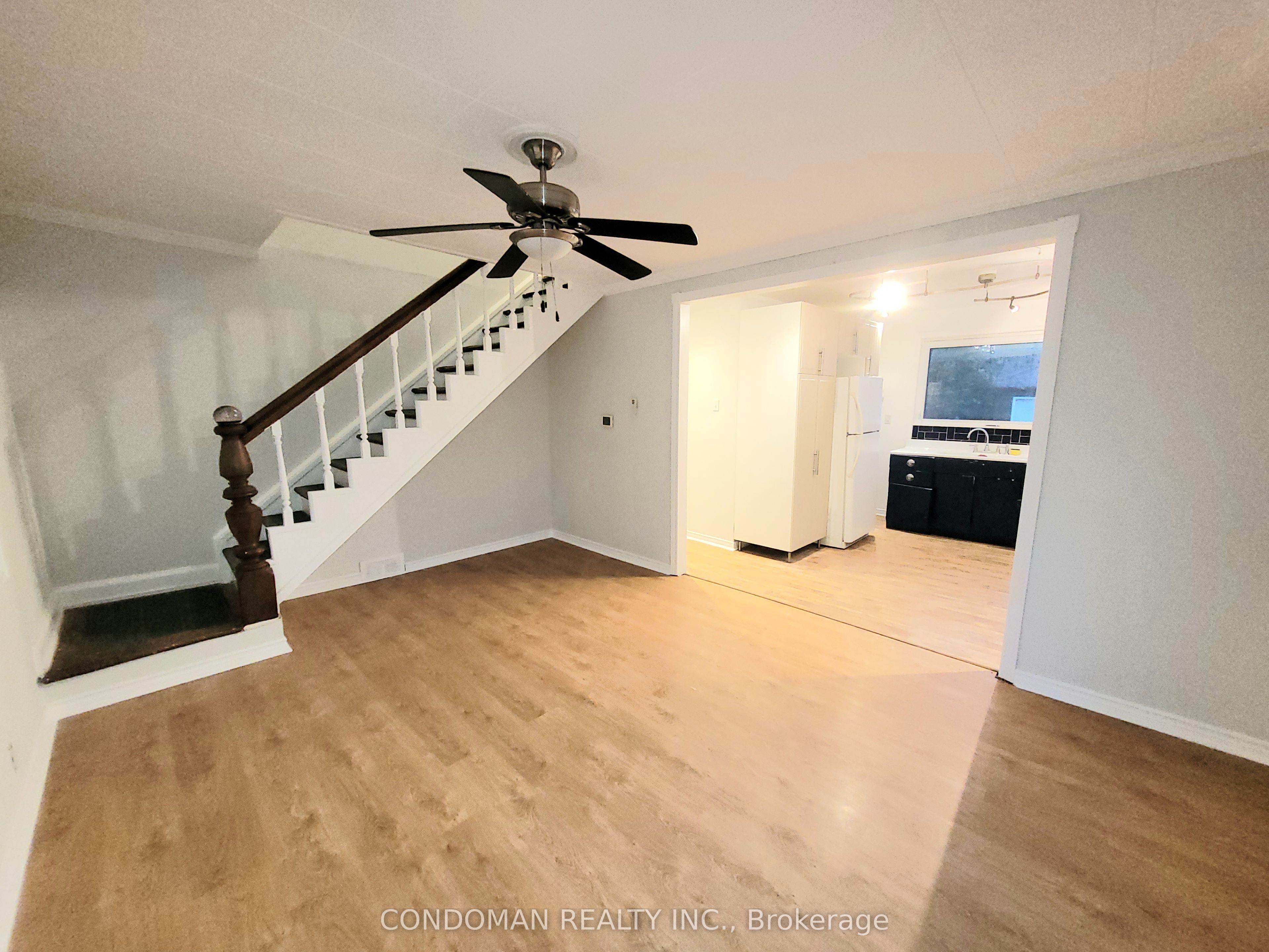 22 Fairfield Avenue, Toronto, ON, M8V 2H9