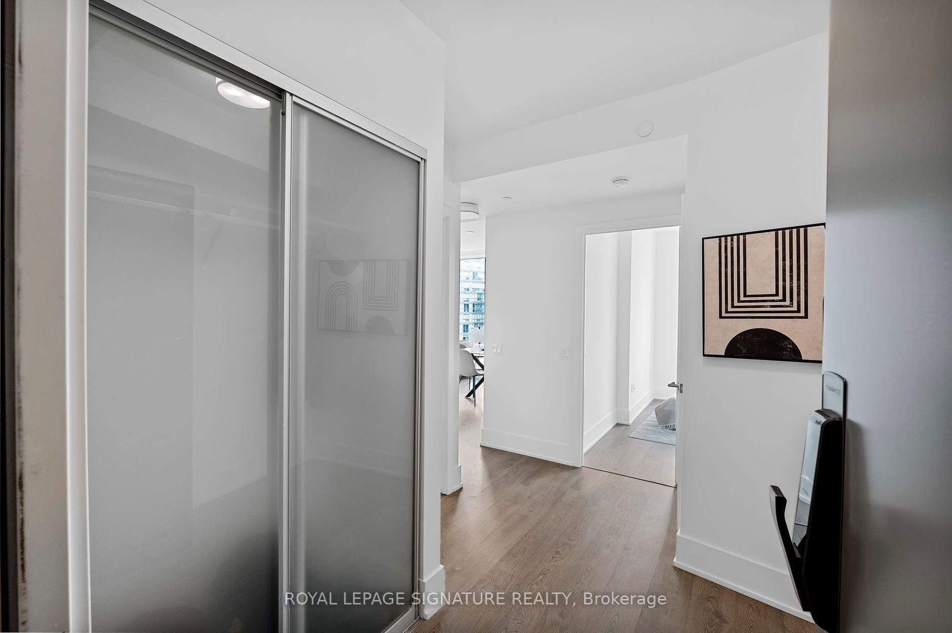 Additional image 3 of 3003-10 York Street, Toronto, ON, M5J 0E1