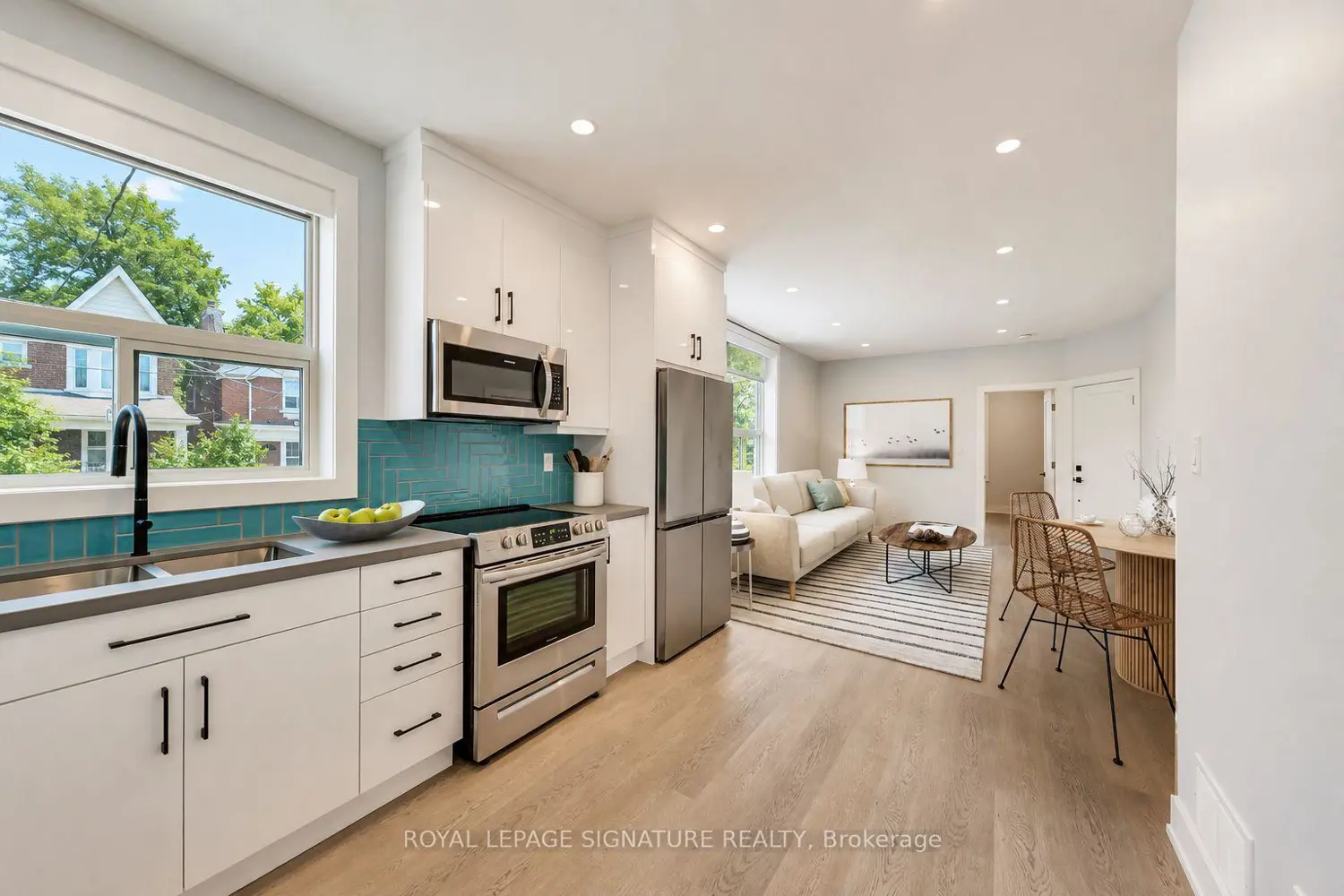 151 Campbell Avenue photo 3