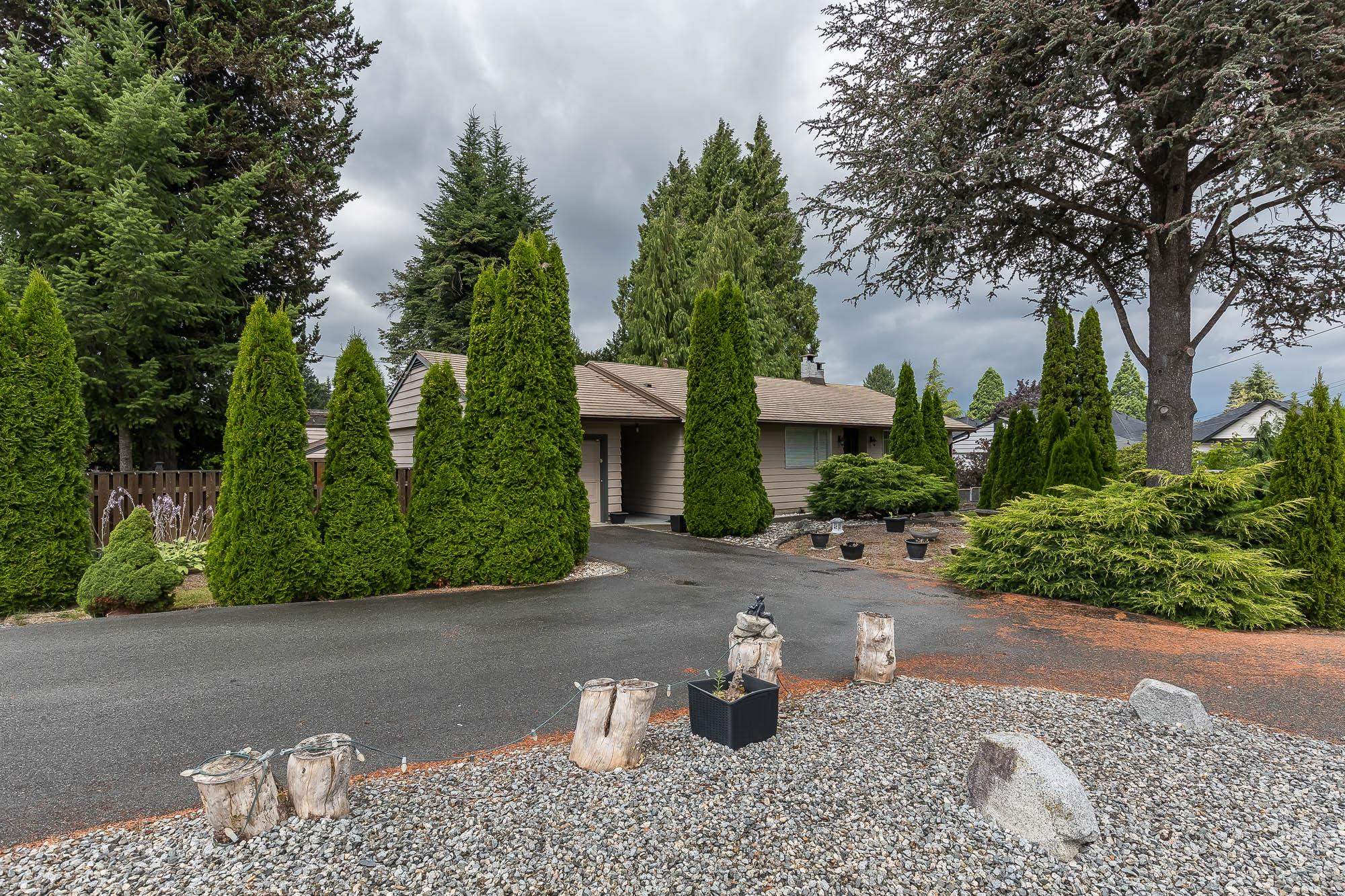 12373 203 Street, Maple Ridge, BC, V2X 4W1