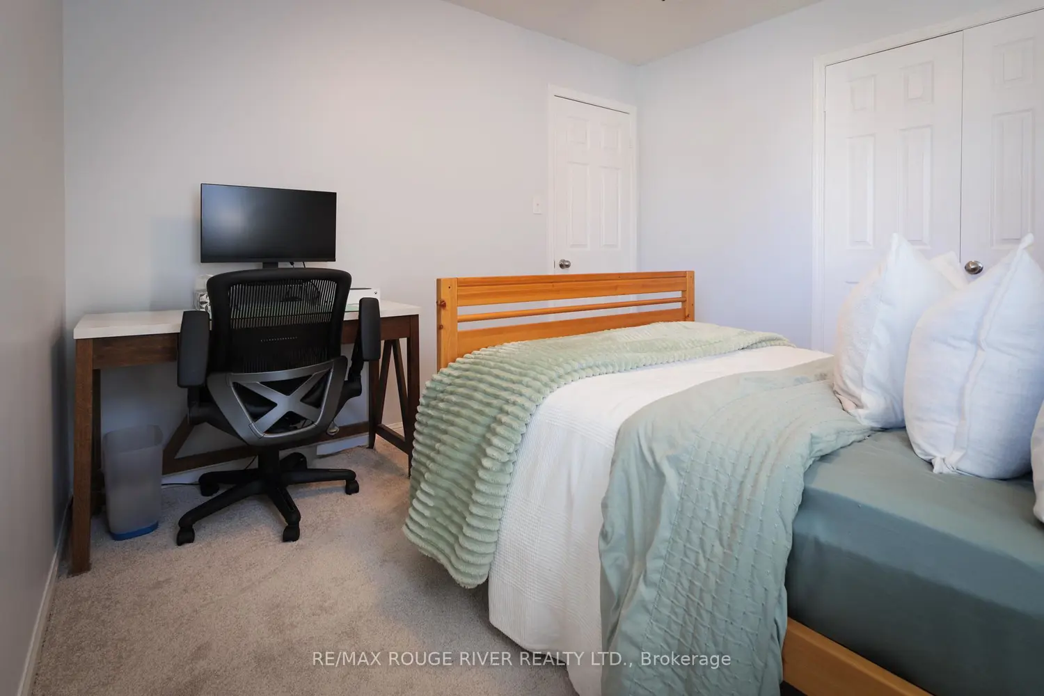 Additional image 15 of 463 Summerpark Crescent
