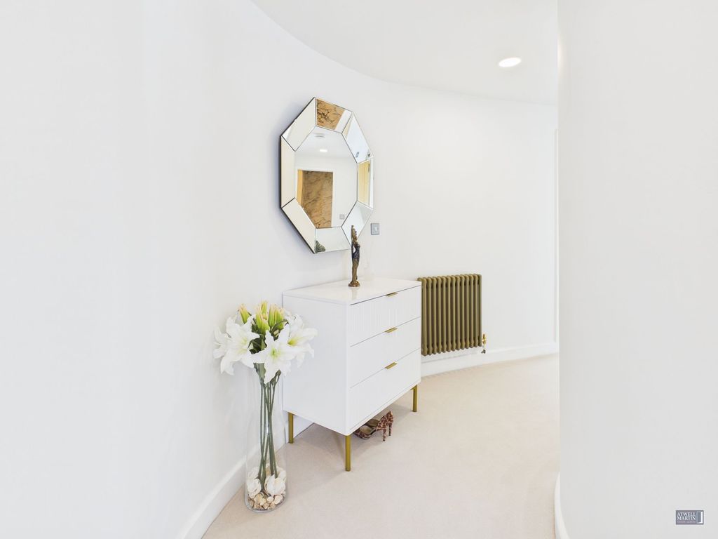 Additional image 7 of 2 bed flat for saleParsonage Way, Plymouth PL4