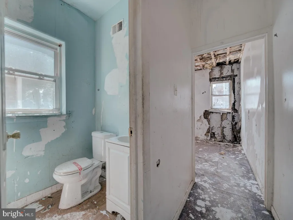 Additional image 35 of 28 Hanover Place NW, Washington, DC 20001
