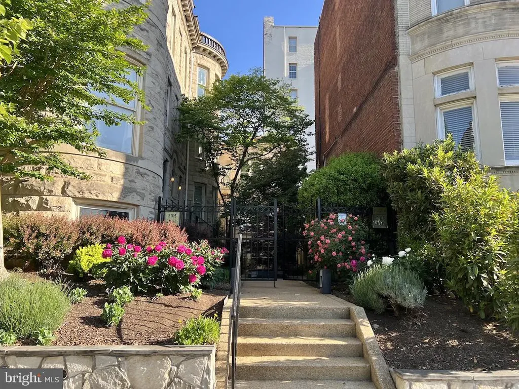 Additional image 4 of 2107 S Street NW Unit A, Washington, DC 20008
