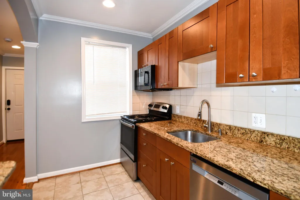 Additional image 9 of 5700 Georgia Avenue NW Unit 2, Washington, DC 20011