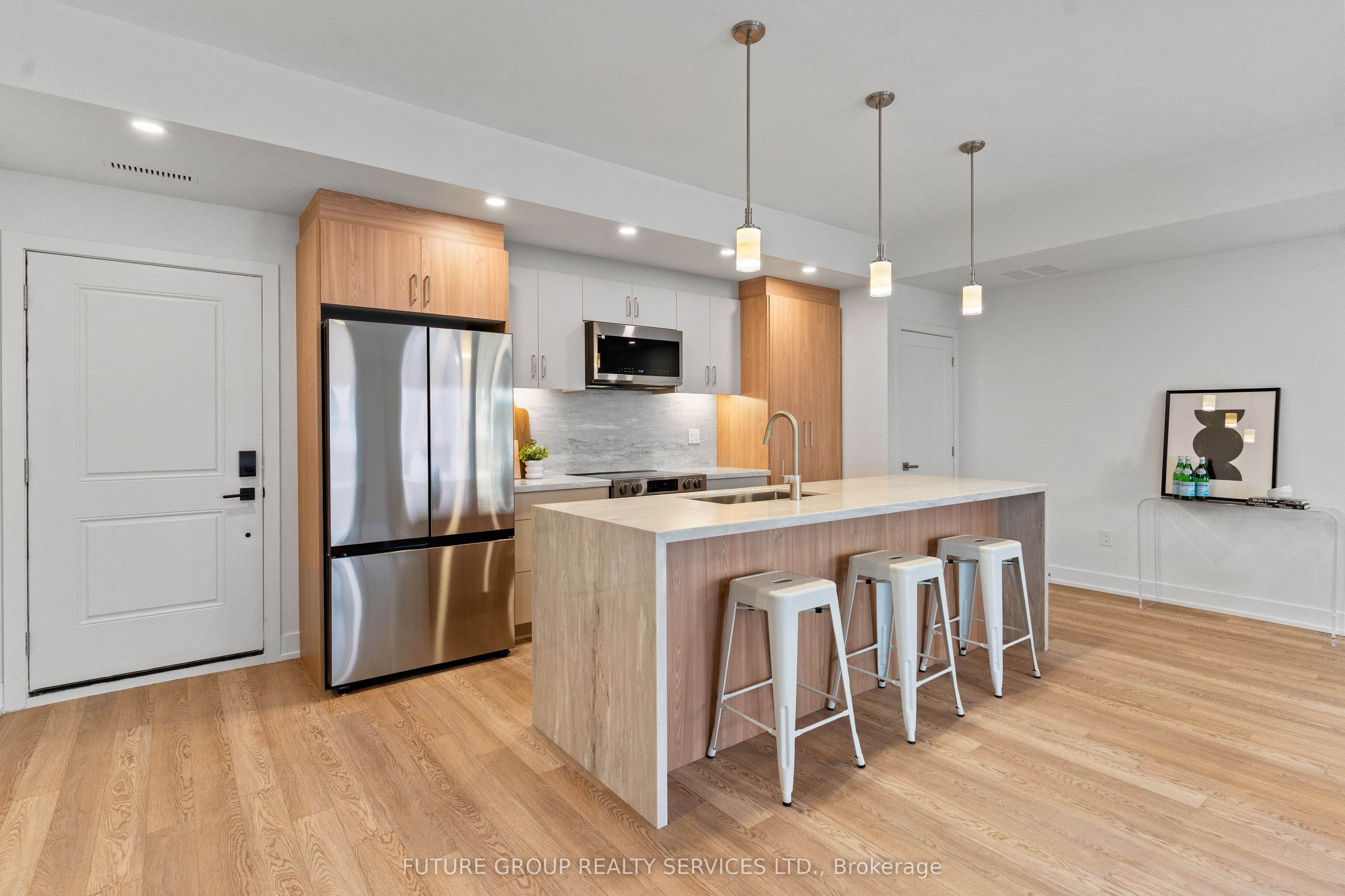 Additional image 4 of Unit 5-86 Kenwood Avenue, Toronto, ON, M6C 2S2